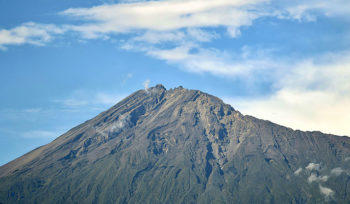 4 days Mount Meru Climb